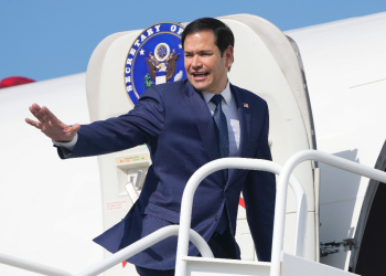 Top US diplomat Marco Rubio, pictured here leaving Panama for El Salvador, is advocating President Donald Trump's immigration policies / ©AFP